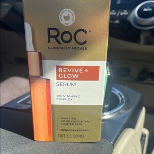 RoC Revive + Glow Serum with Vitamin C
